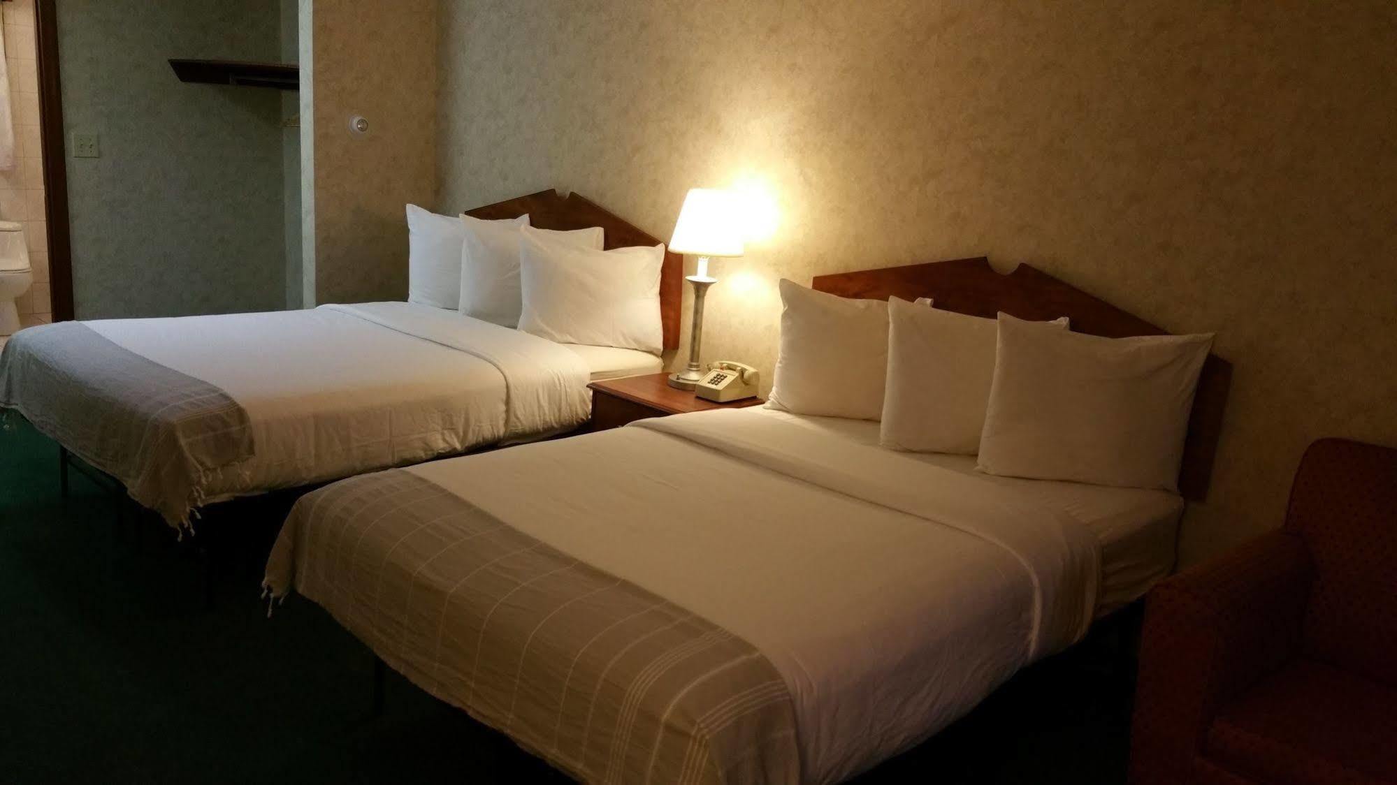 Dartmouth Motor Inn Zewnętrze zdjęcie